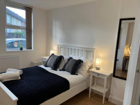 Lovely 2 Bedroom 2 Bathroom Apartment with Parking